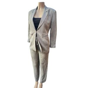Emanuel Ungaro Vintage Womens Pin Striped Black and White Suit Blazer & Pants S